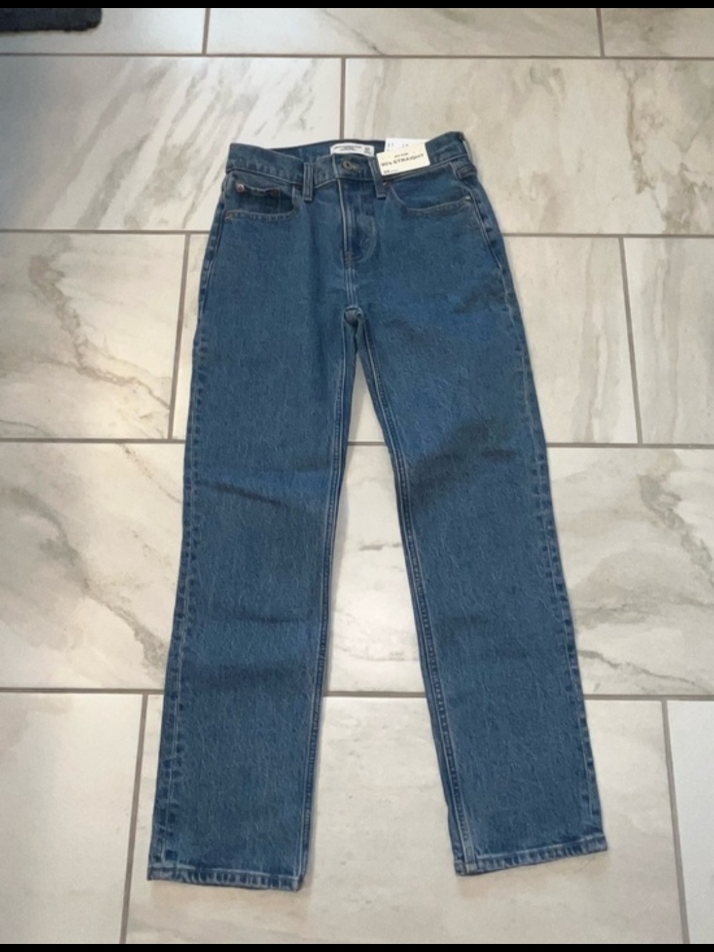 Abercrombie & Fitch Mid Rise 90s Straight Jean